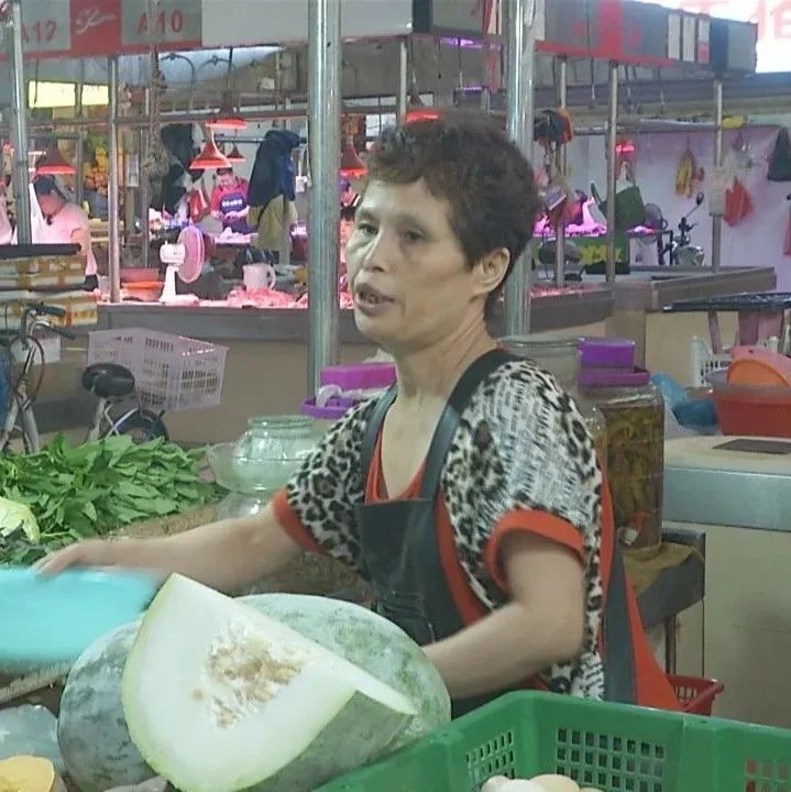 DƬ